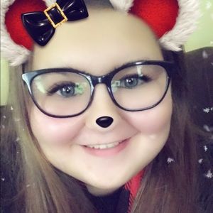 Meet your Posher, Courtney